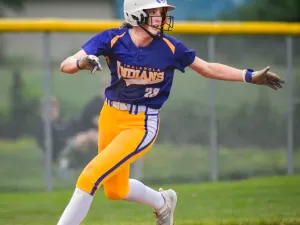 A night of highs and lows: Indianola softball splits doubleheader against Newton