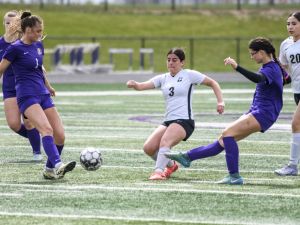 Indianola girls win two