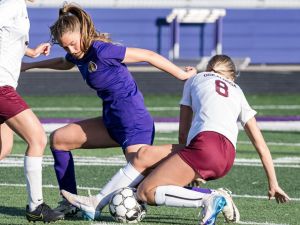 Indianola trounces Osky on senior night