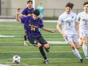 Indianola boys get win over Pella